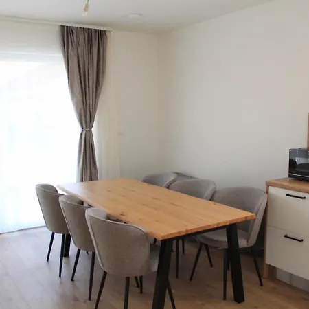 בית הארחה Little Swiss 2 3*