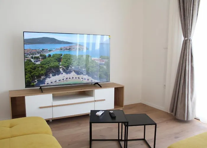 Guest house Little Swiss 2 Grebastica